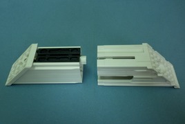 Zvarovacie rohy: vyťahovacie (vľavo), na kľuku (vpravo)